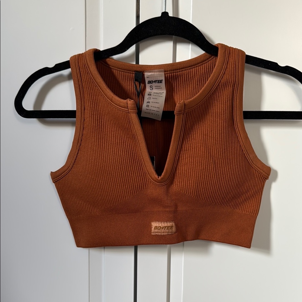 Brown Sleeveless Crop Tank Top with Cut-Out